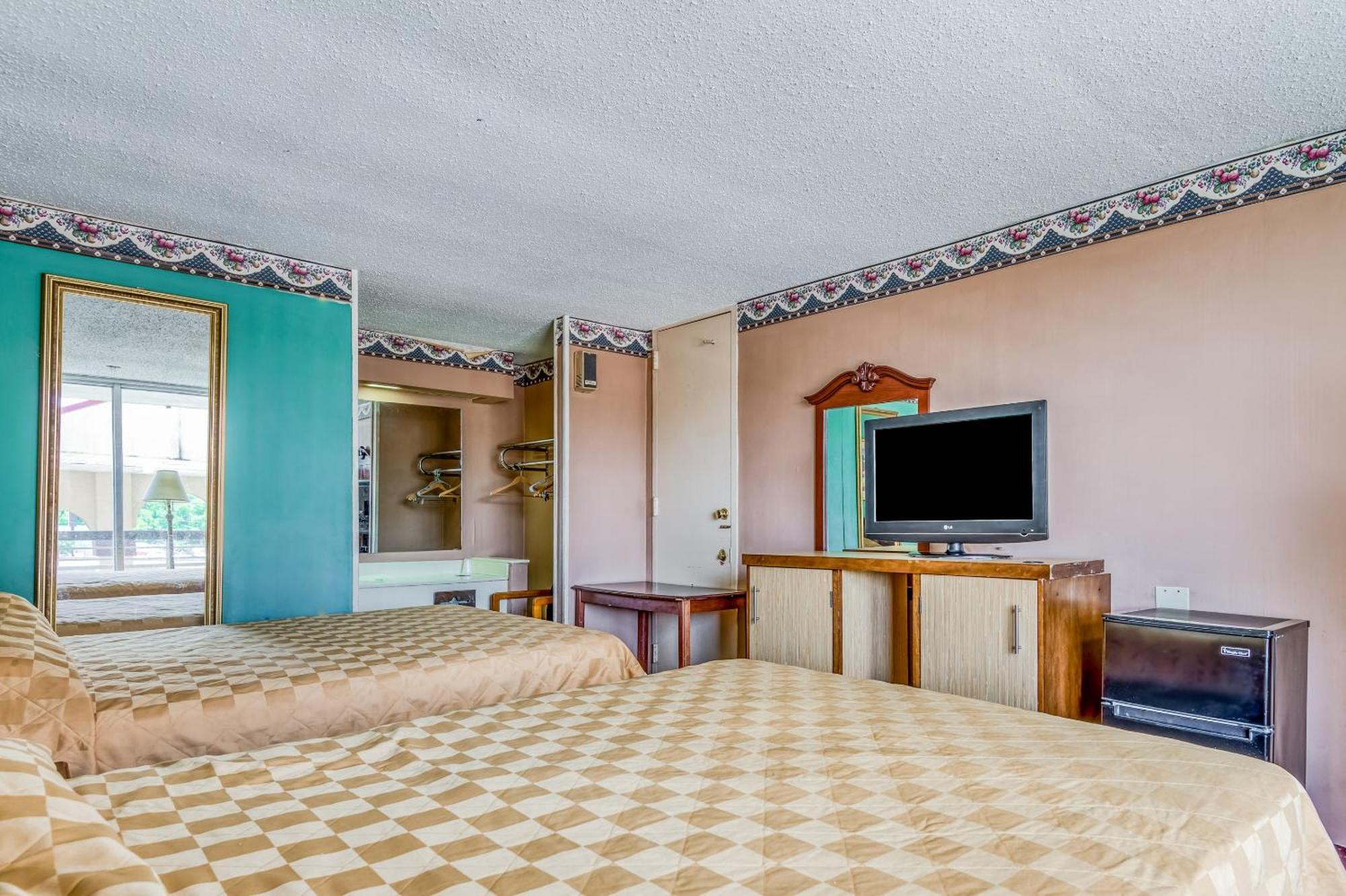 Oyo Hotel Jackson North I-55 Dış mekan fotoğraf